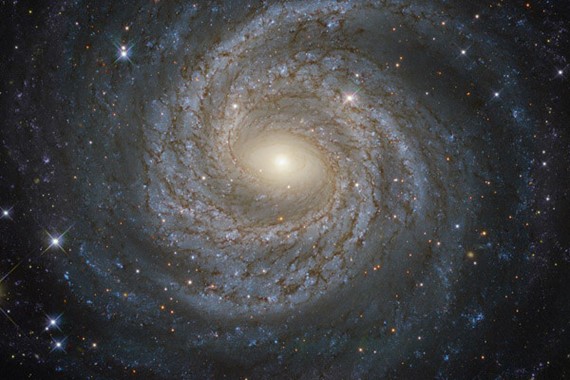 Hubble Spies a Spiral Snowflake